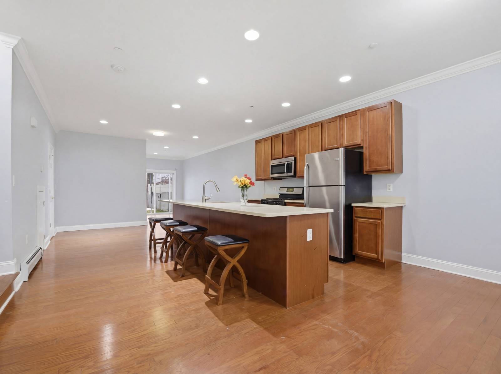 #2 photo, 116 Horizon Ln, Bronx , NY 10473