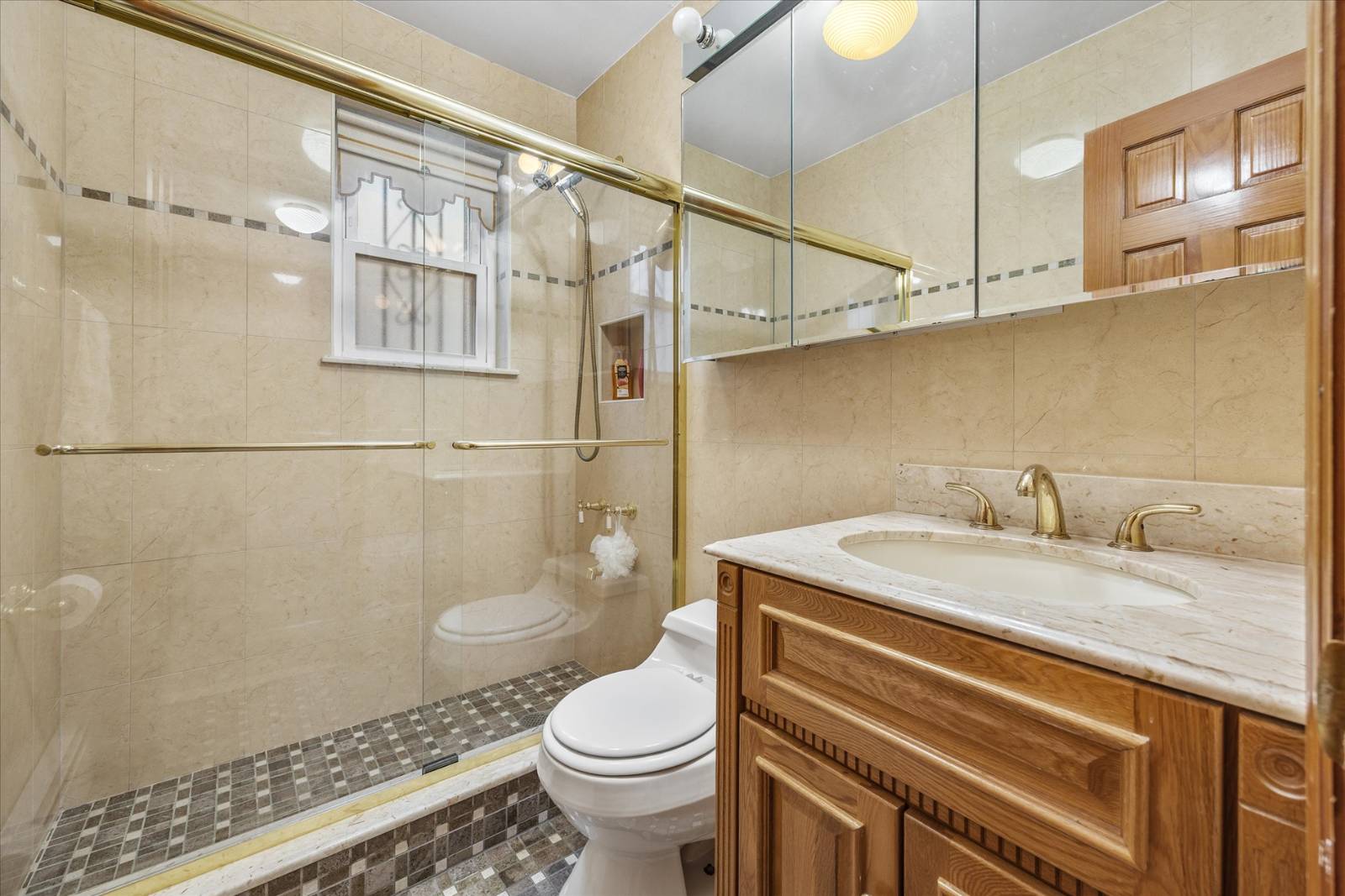 #11 photo, 2504 42nd street, astoria , NY 11103