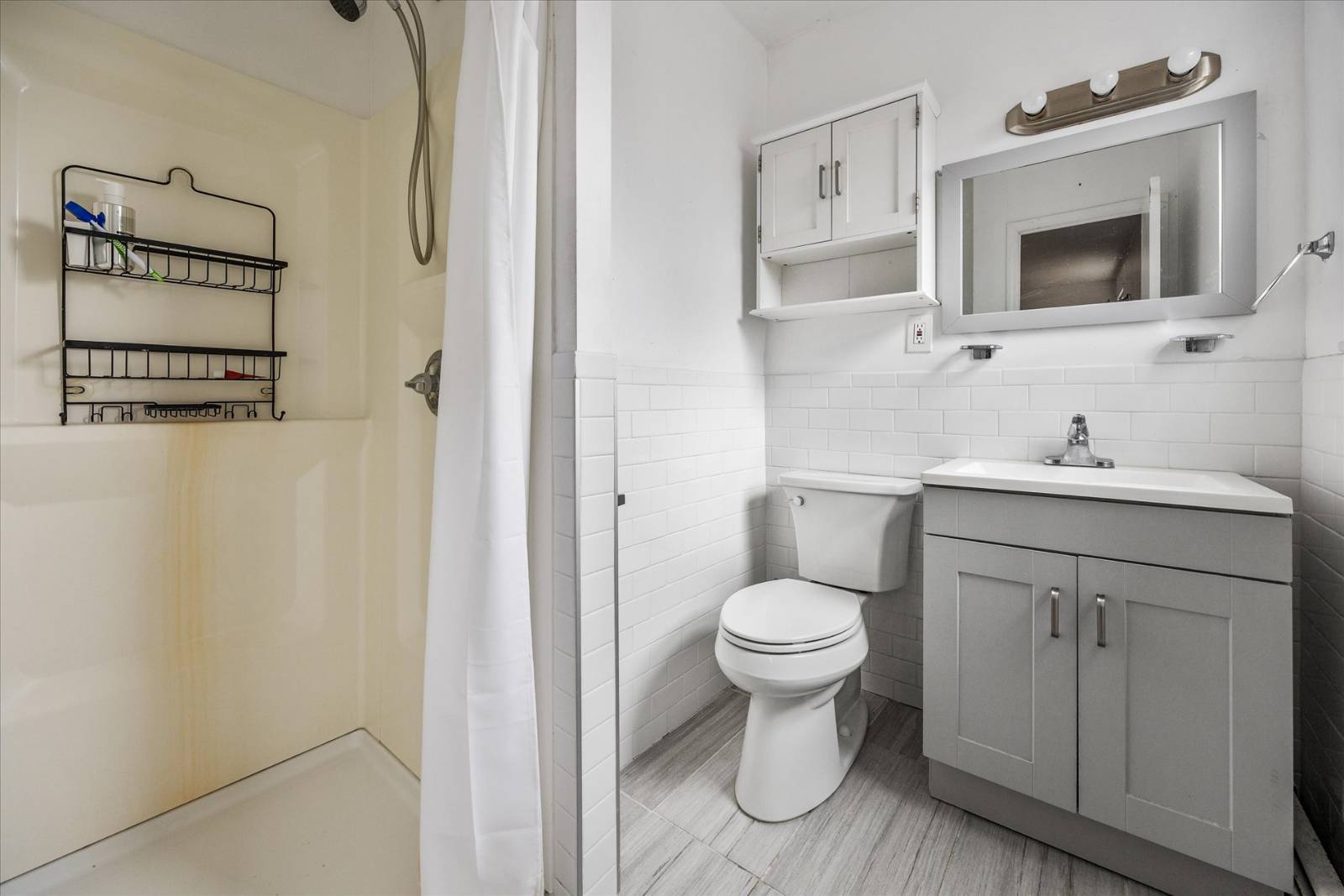 #16 photo, 2504 42nd street, astoria , NY 11103