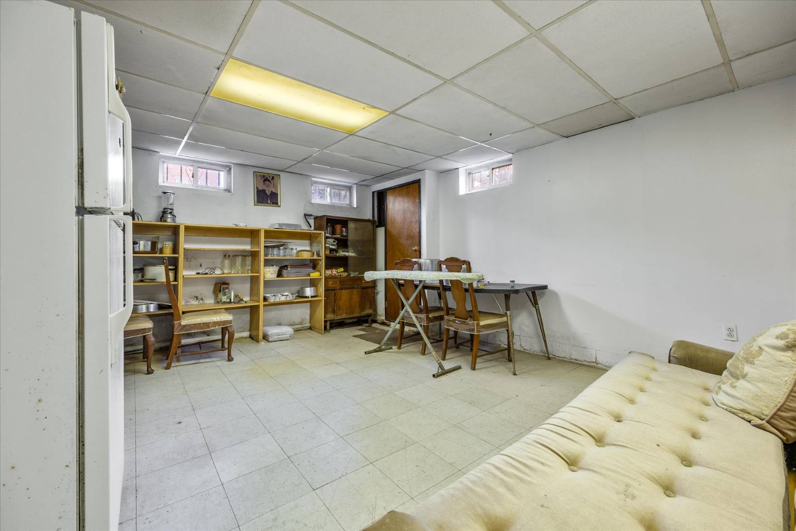 #31 photo, 2504 42nd street, astoria , NY 11103