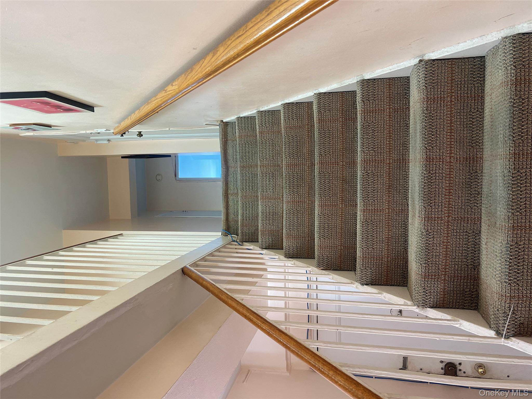 #9 photo, 9960 63rd Road, Куинс ‖ Rego Park , NY 11374