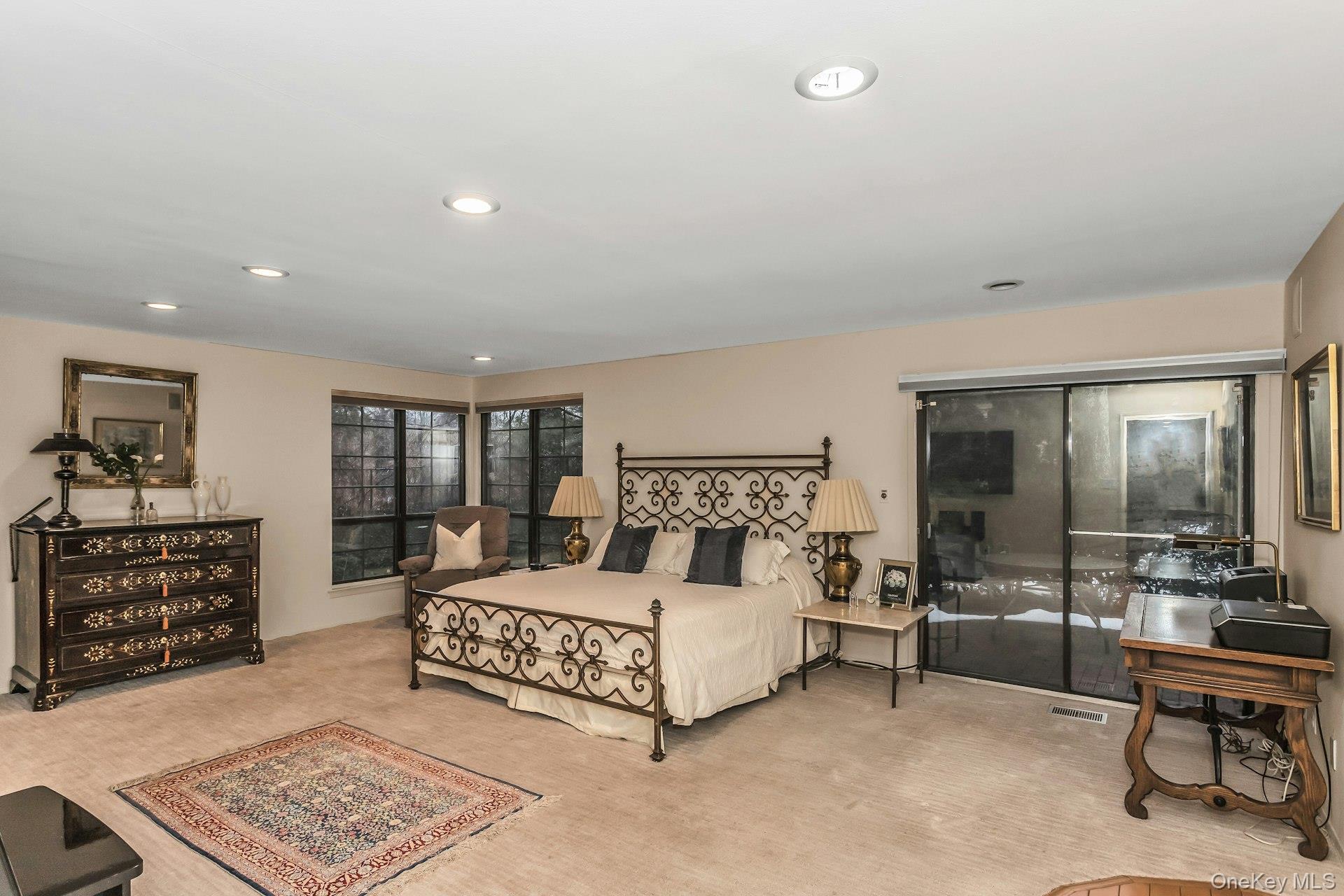 #14 photo, 232 Linnet Court, Нассау ‖ Manhasset , NY 11030