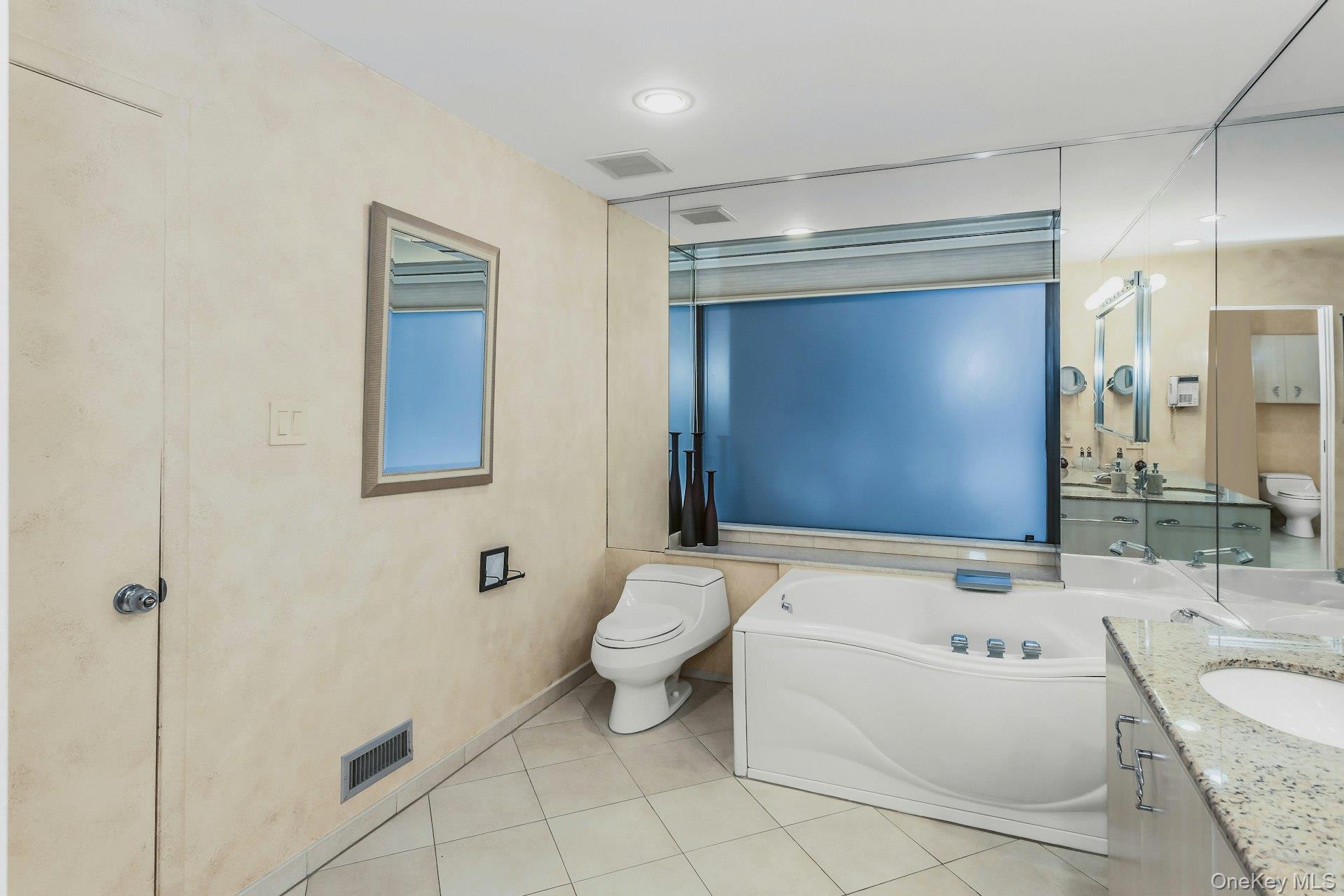 #18 photo, 232 Linnet Court, Нассау ‖ Manhasset , NY 11030