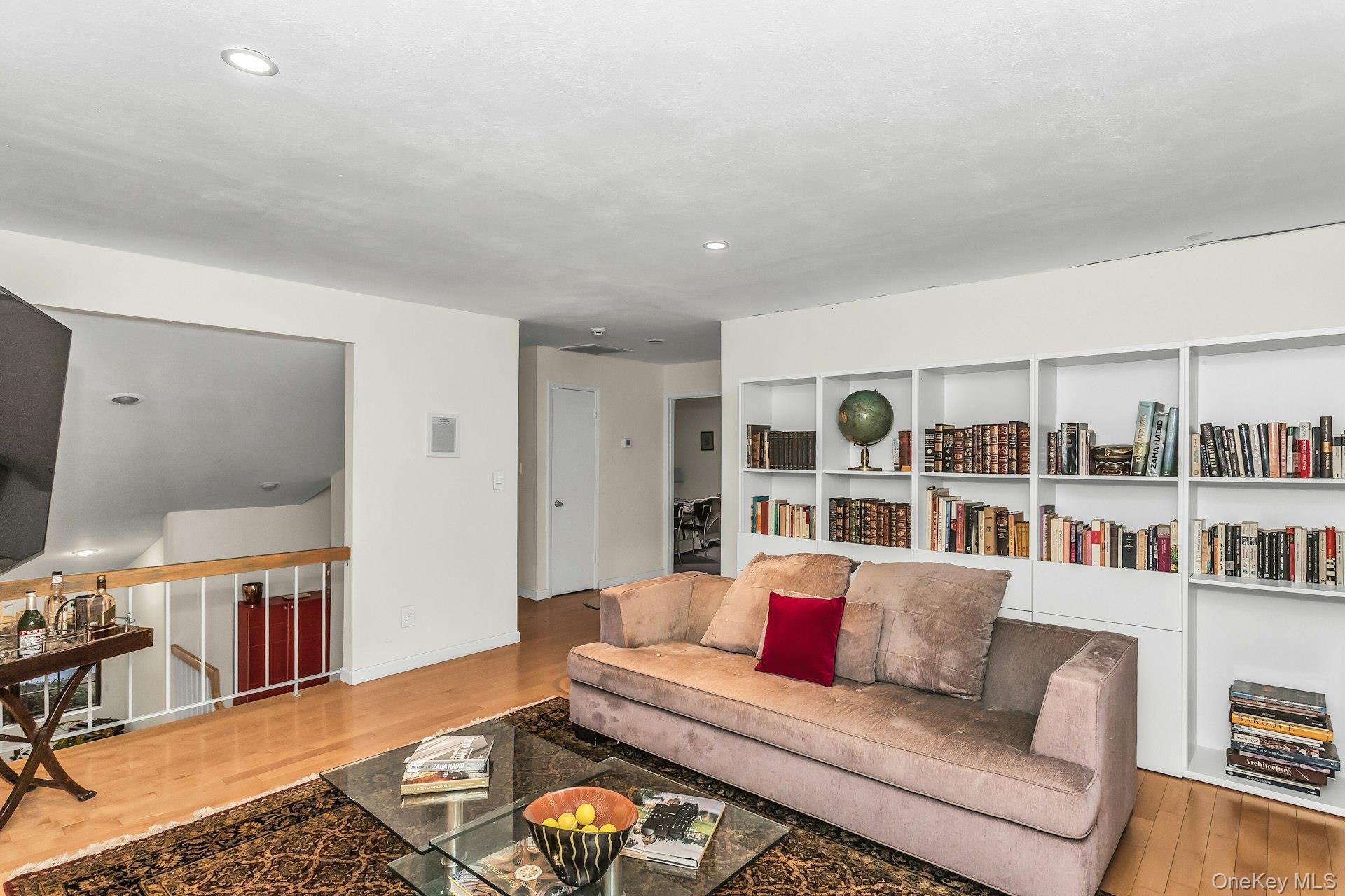 #20 photo, 232 Linnet Court, Нассау ‖ Manhasset , NY 11030