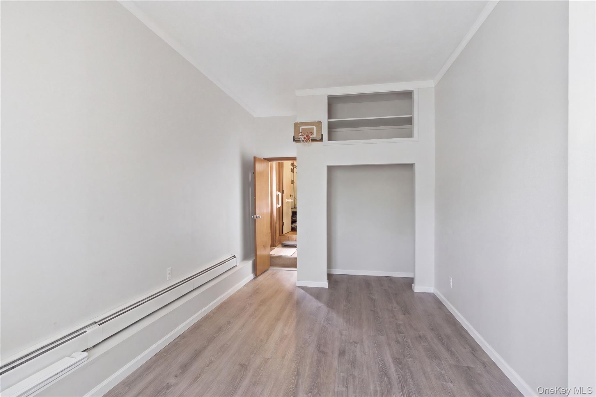 #18 photo, 9 Lyons Avenue, Farmingdale , NY 11735