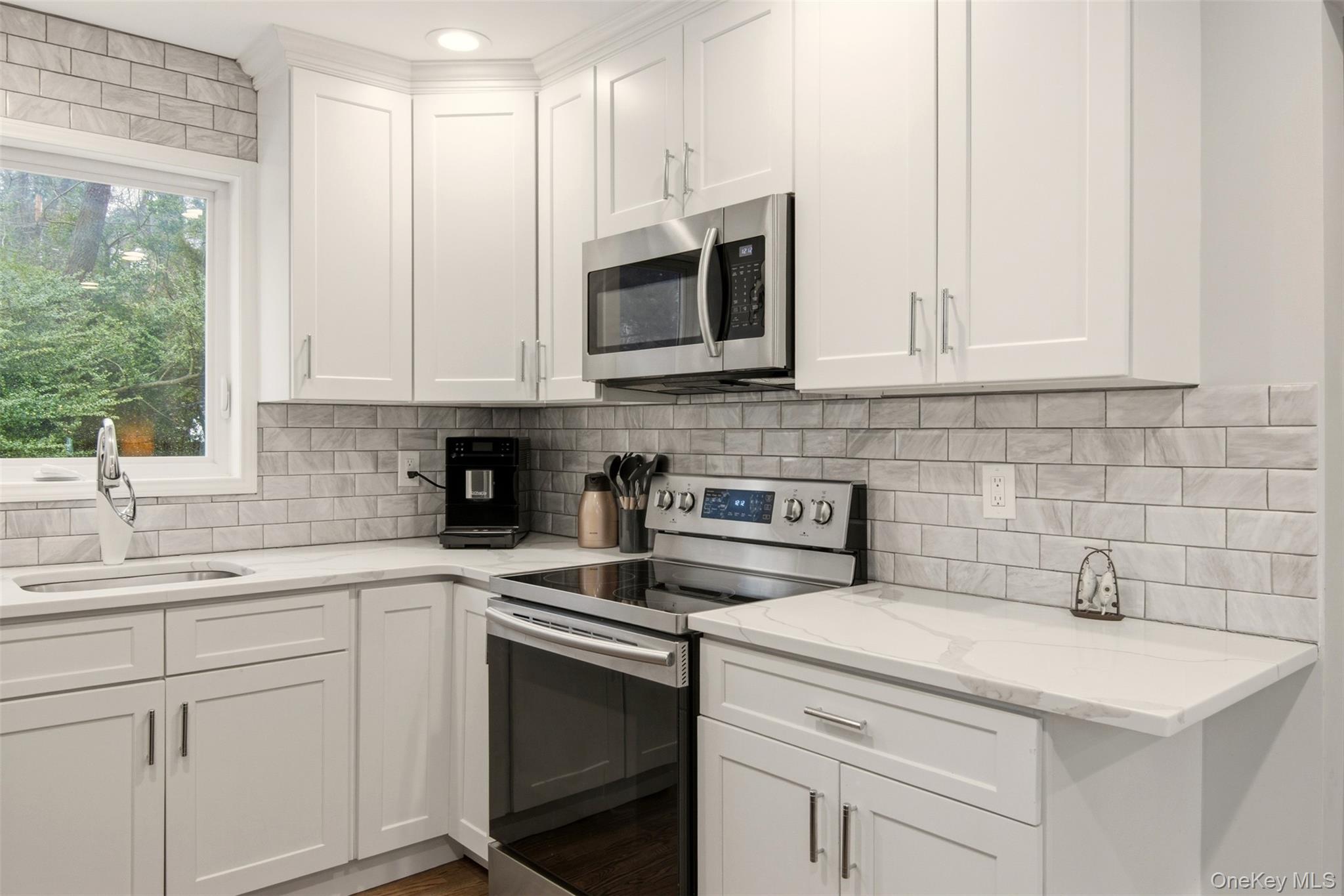 #10 photo, 23 Gay Lore Drive, Huntington , NY 11743