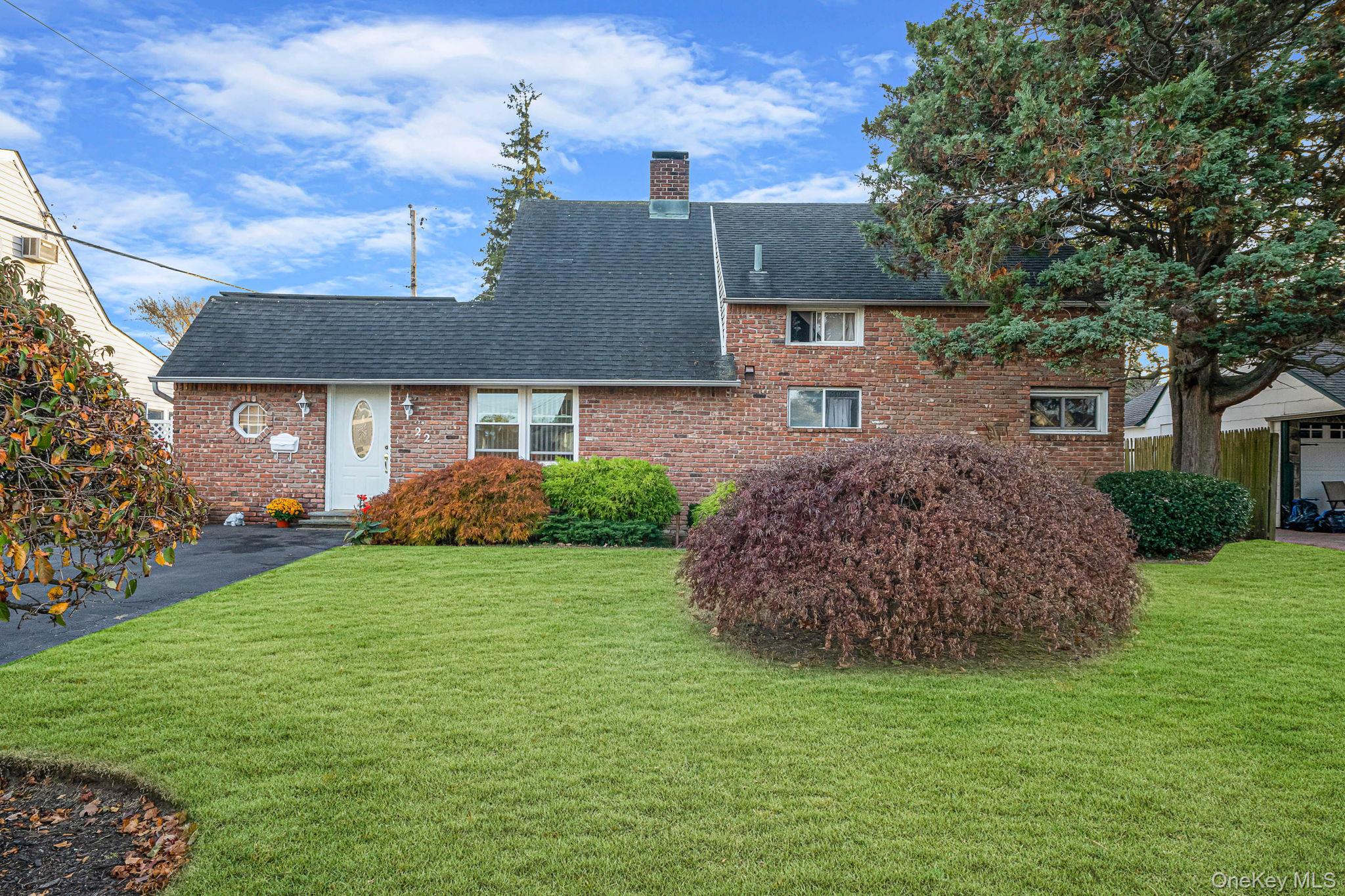 #2 photo, 22 Bayberry Lane, Levittown , NY 11756