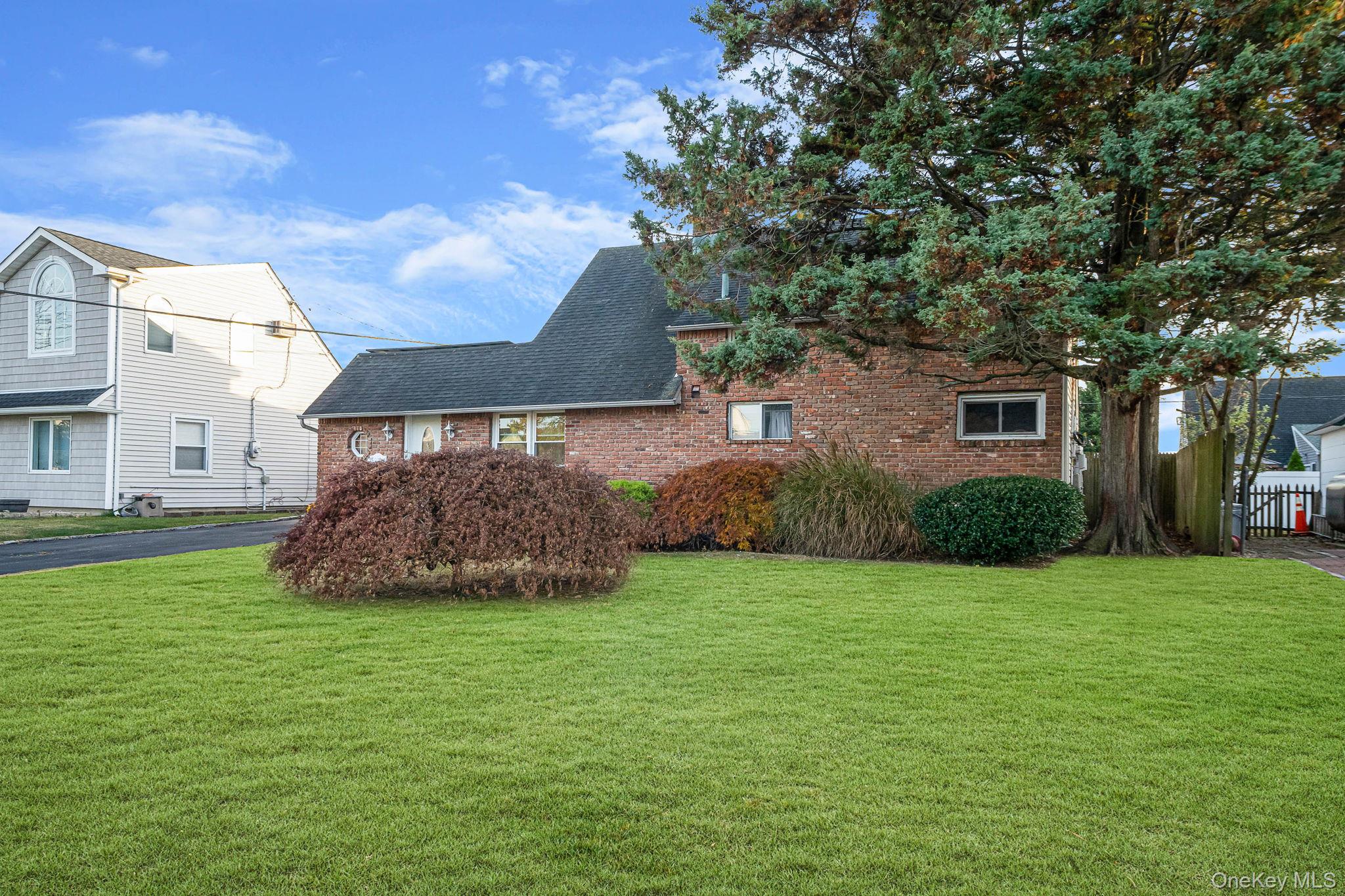 #3 photo, 22 Bayberry Lane, Levittown , NY 11756