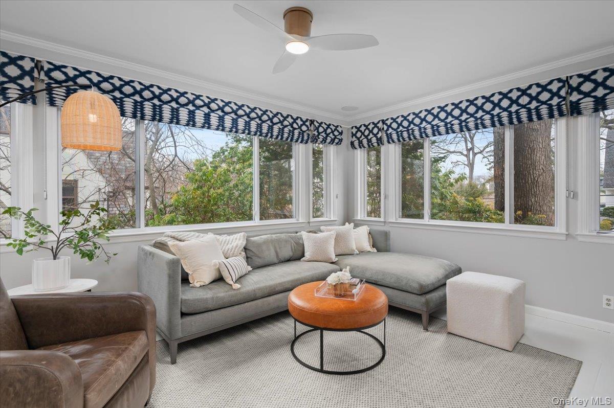 #12 photo, 115 Cliff Avenue, Pelham , NY 10803