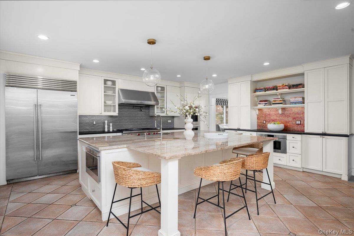 #14 photo, 115 Cliff Avenue, Pelham , NY 10803