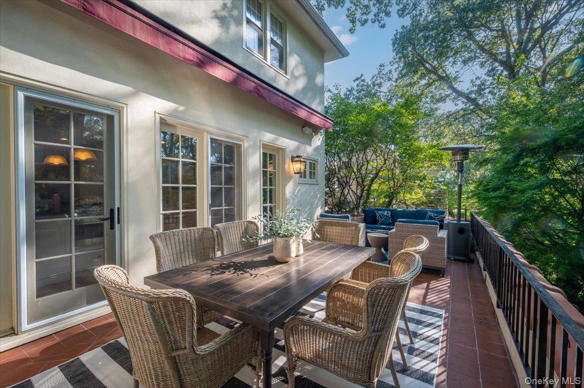 #17 photo, 115 Cliff Avenue, Pelham , NY 10803