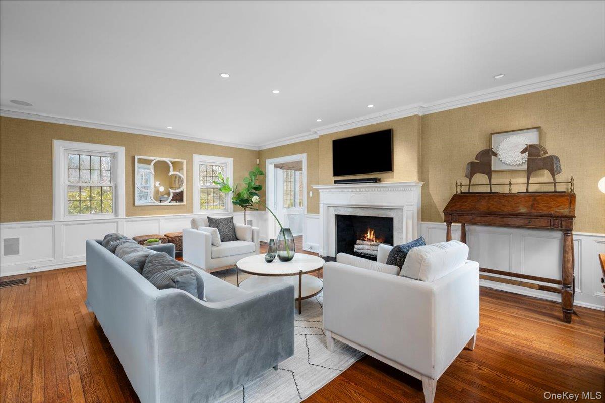 #6 photo, 115 Cliff Avenue, Pelham , NY 10803