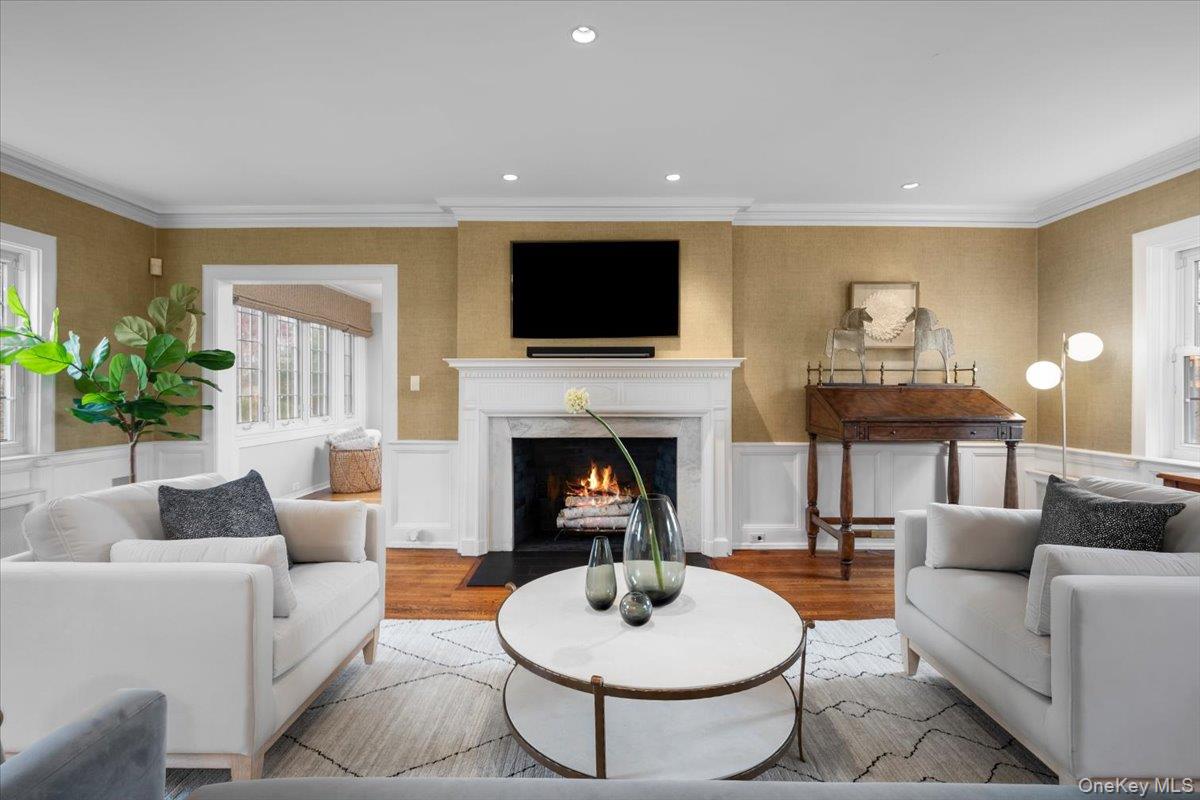 #7 photo, 115 Cliff Avenue, Pelham , NY 10803