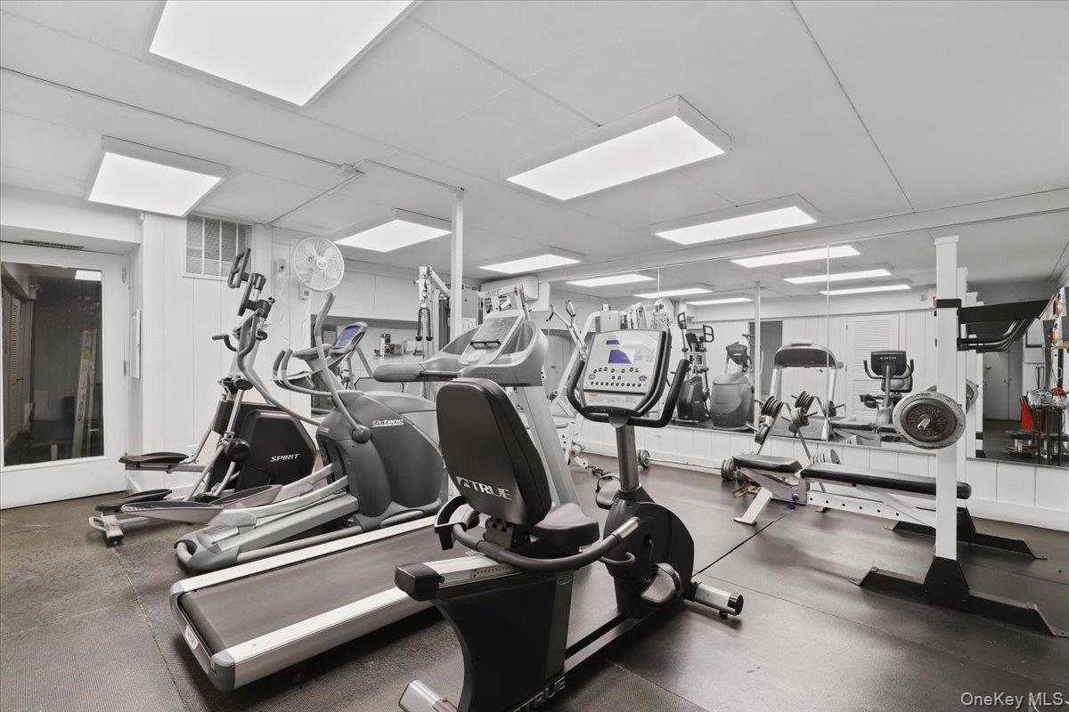 #17 photo, 130 Colonial Parkway, Yonkers , NY 10710