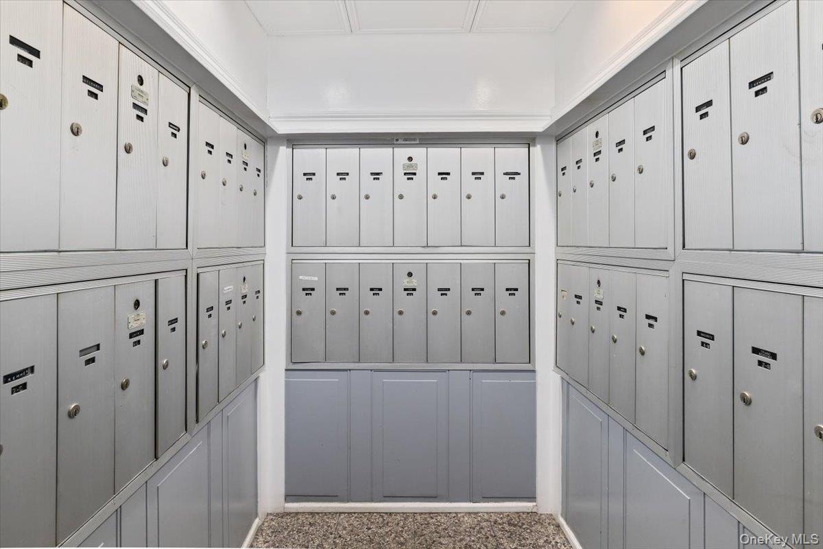 #20 photo, 130 Colonial Parkway, Yonkers , NY 10710