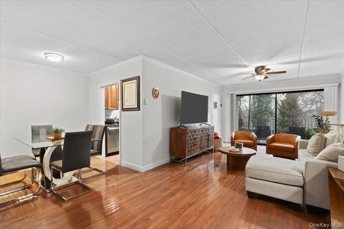 #3 photo, 130 Colonial Parkway, Yonkers , NY 10710