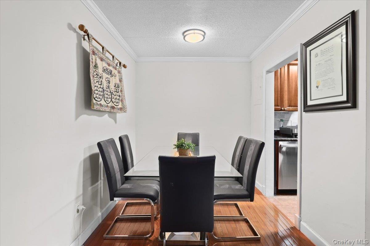 #4 photo, 130 Colonial Parkway, Yonkers , NY 10710