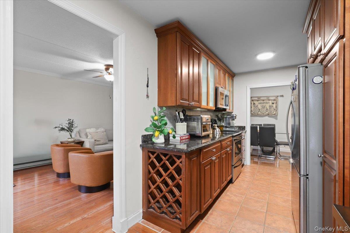 #8 photo, 130 Colonial Parkway, Yonkers , NY 10710