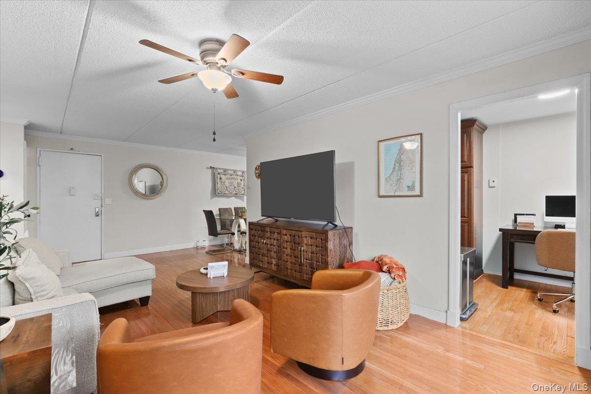 #9 photo, 130 Colonial Parkway, Yonkers , NY 10710