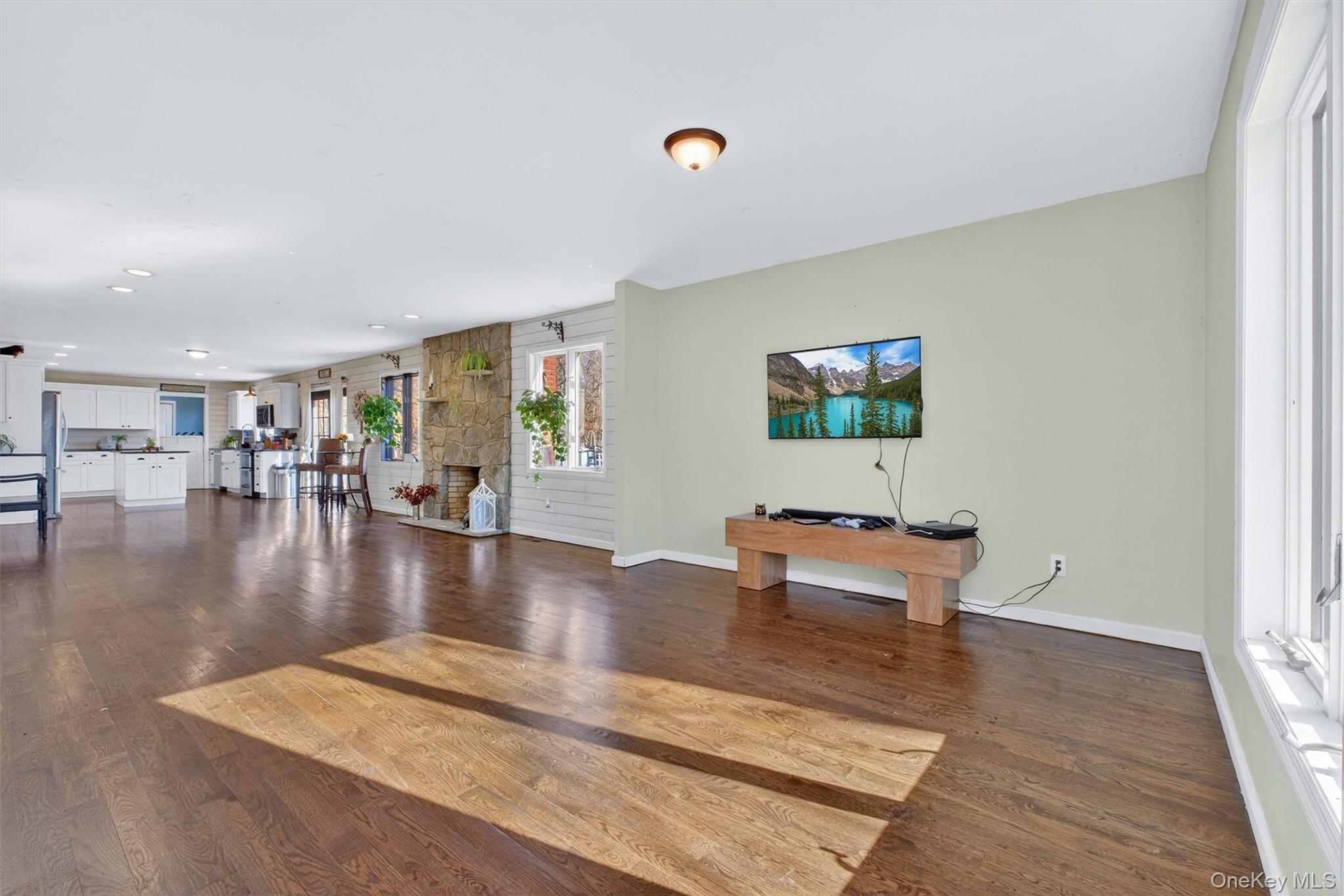 #16 photo, 57 Innsbruck Boulevard, 紐約州 Hopewell Junction , NY 12533