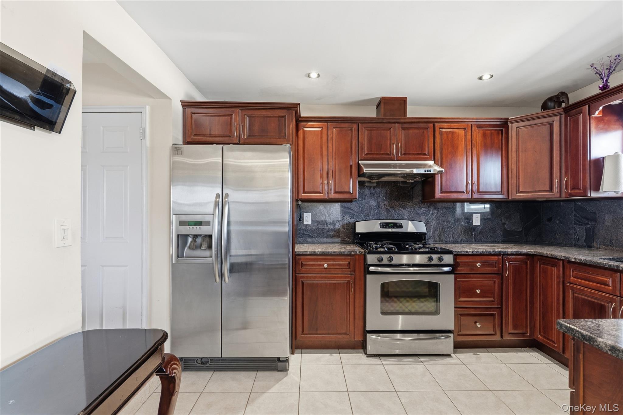 #10 photo, 103 Midland Terrace, Yonkers , NY 10704