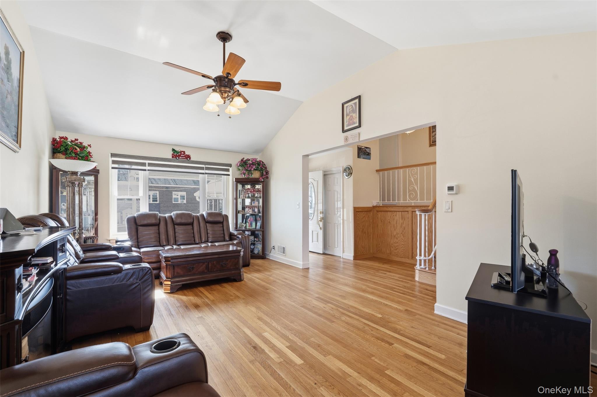 #6 photo, 103 Midland Terrace, Yonkers , NY 10704