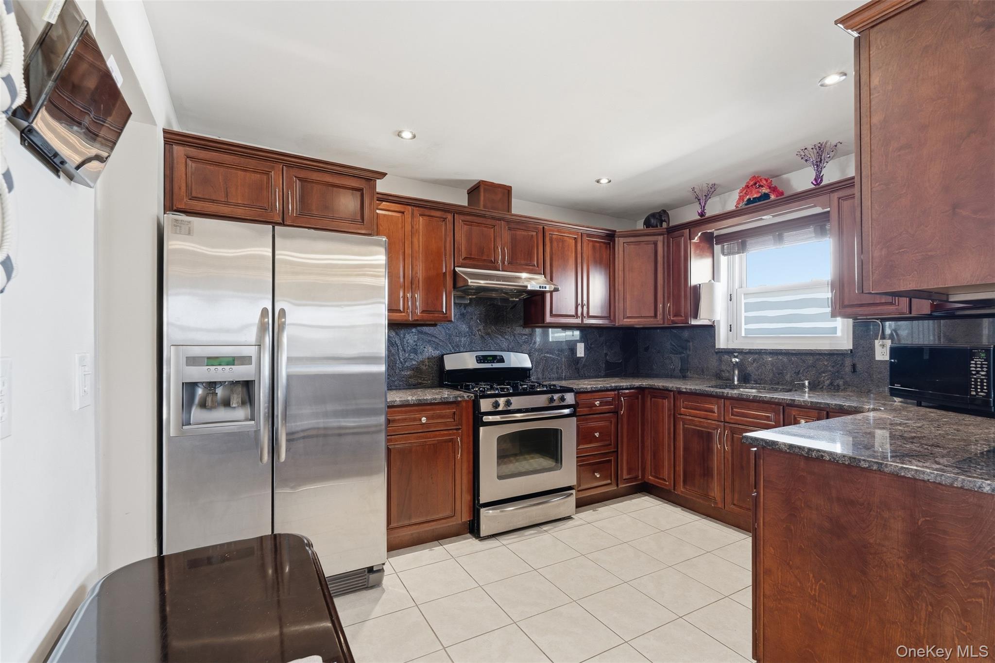 #9 photo, 103 Midland Terrace, Yonkers , NY 10704