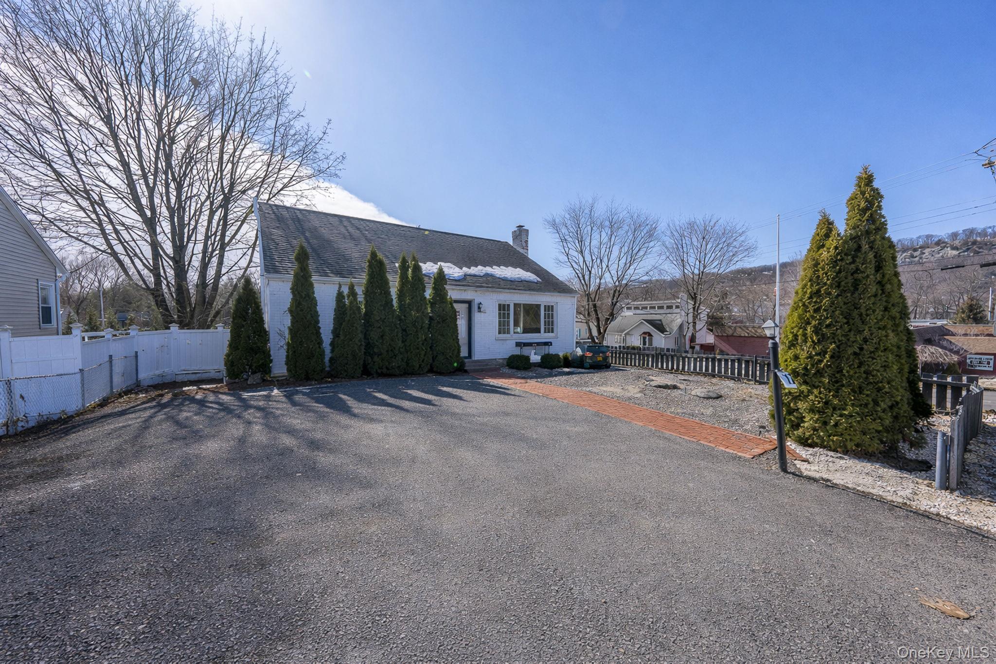 #3 photo, 27 Walnut Street, New Windsor , NY 12553