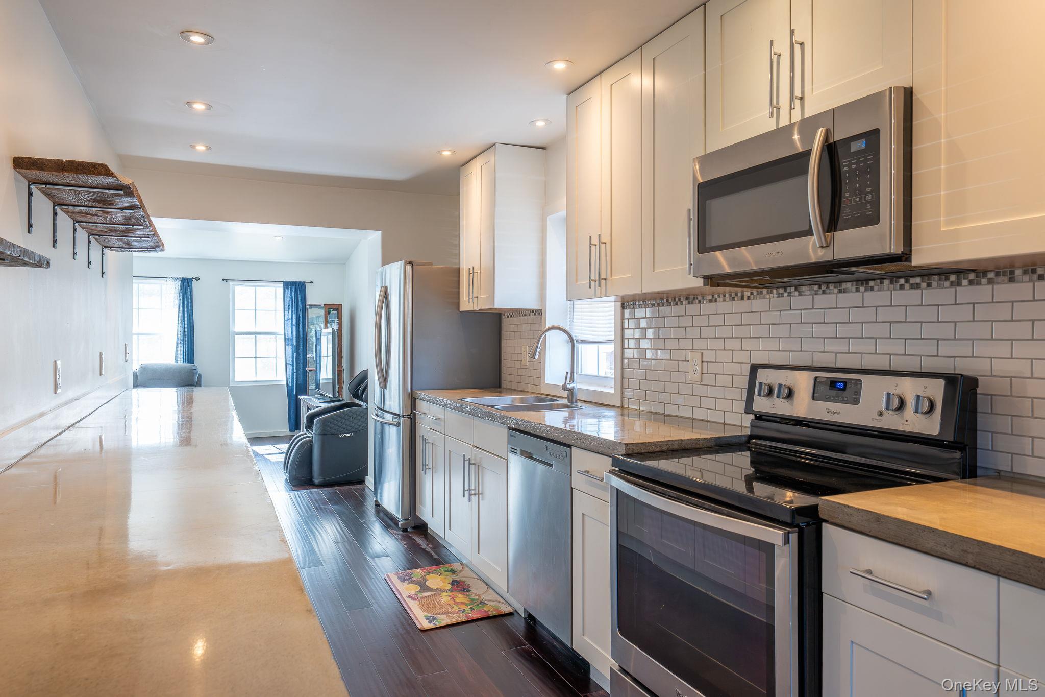 #6 photo, 27 Walnut Street, New Windsor , NY 12553