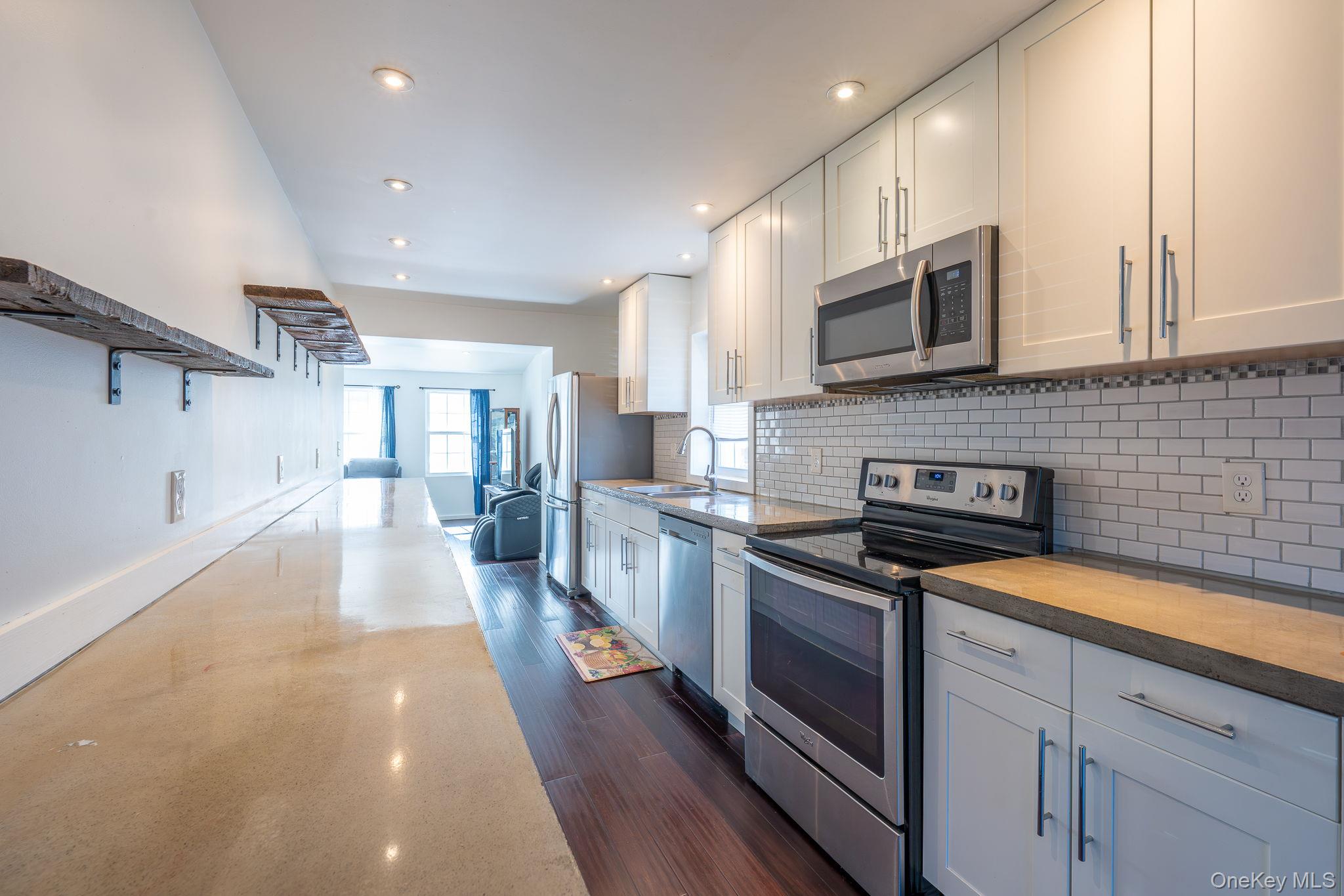 #8 photo, 27 Walnut Street, New Windsor , NY 12553