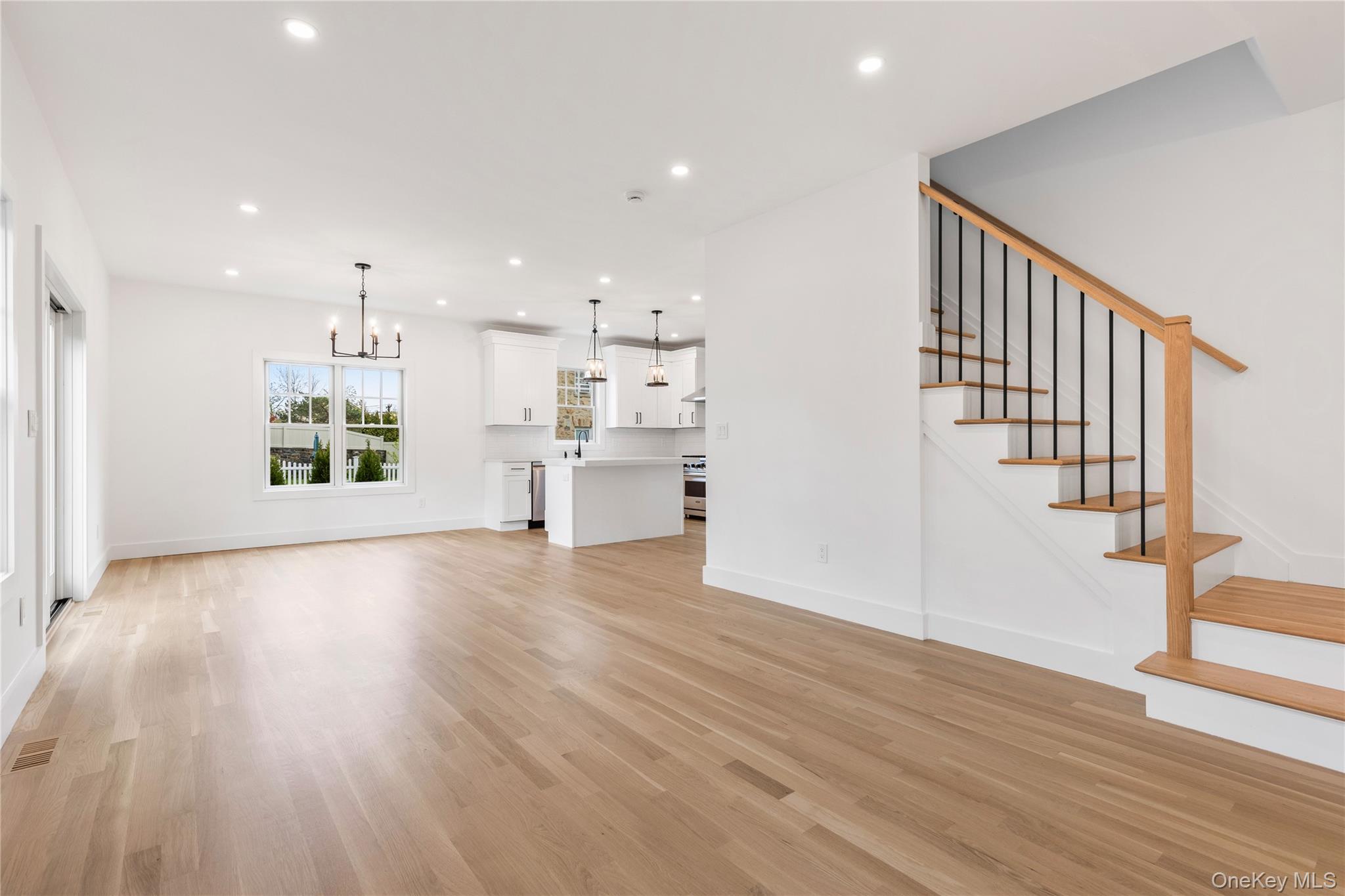 #3 photo, 194 Nelson Avenue, Harrison , NY 10528