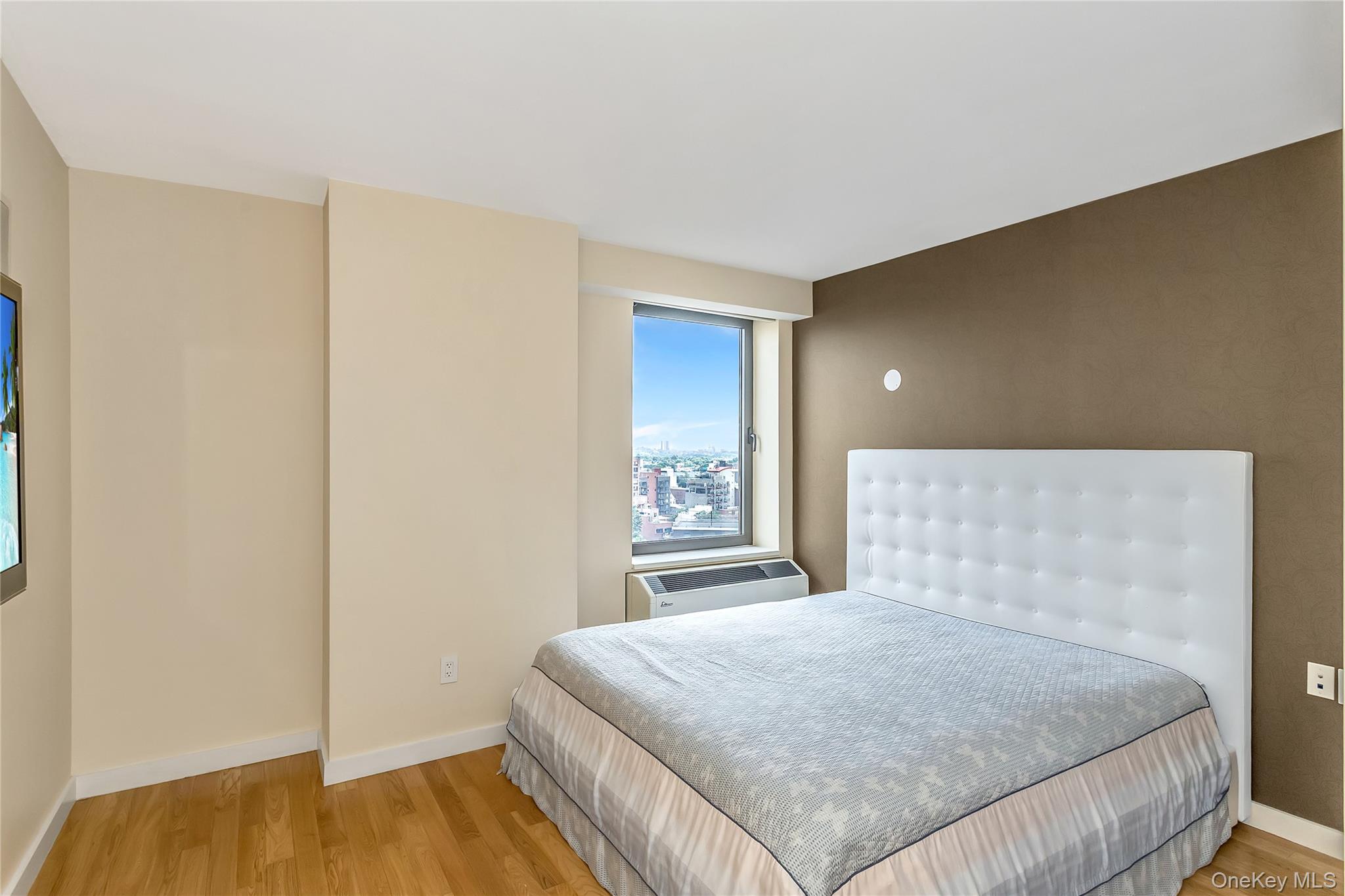 #17 photo, 3916 Prince Street, Куинс ‖ Flushing , NY 11354