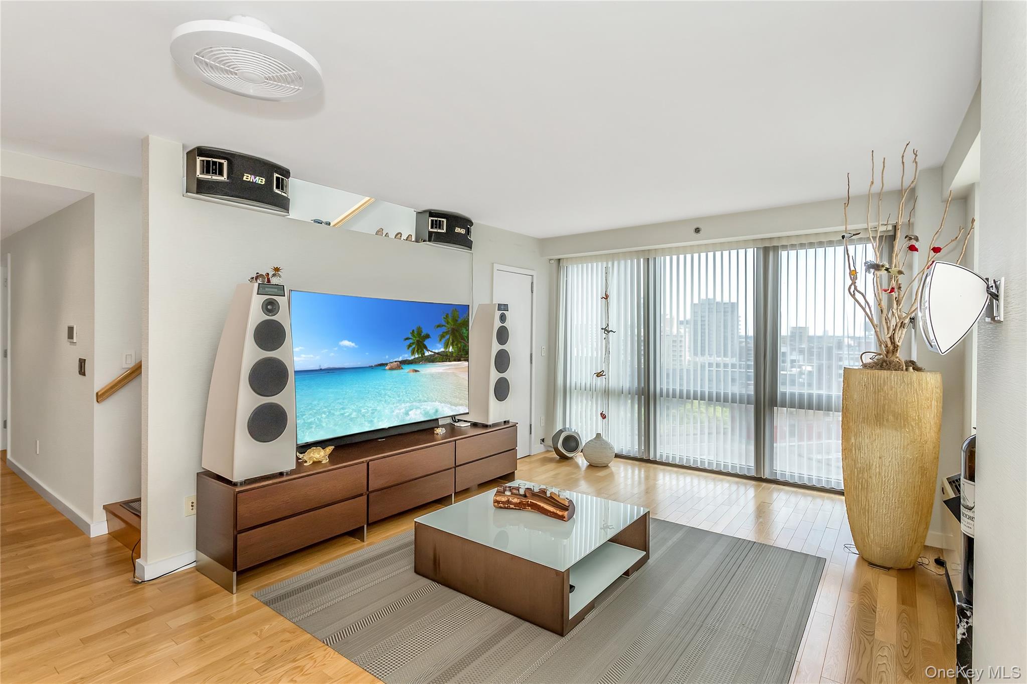 #3 photo, 3916 Prince Street, Куинс ‖ Flushing , NY 11354