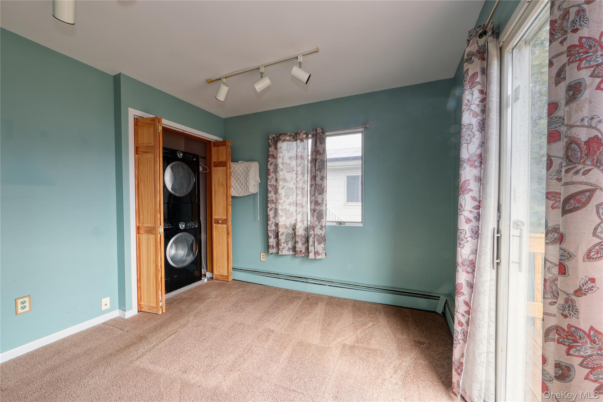 #11 photo, 386 Southport Street, Ronkonkoma , NY 11779