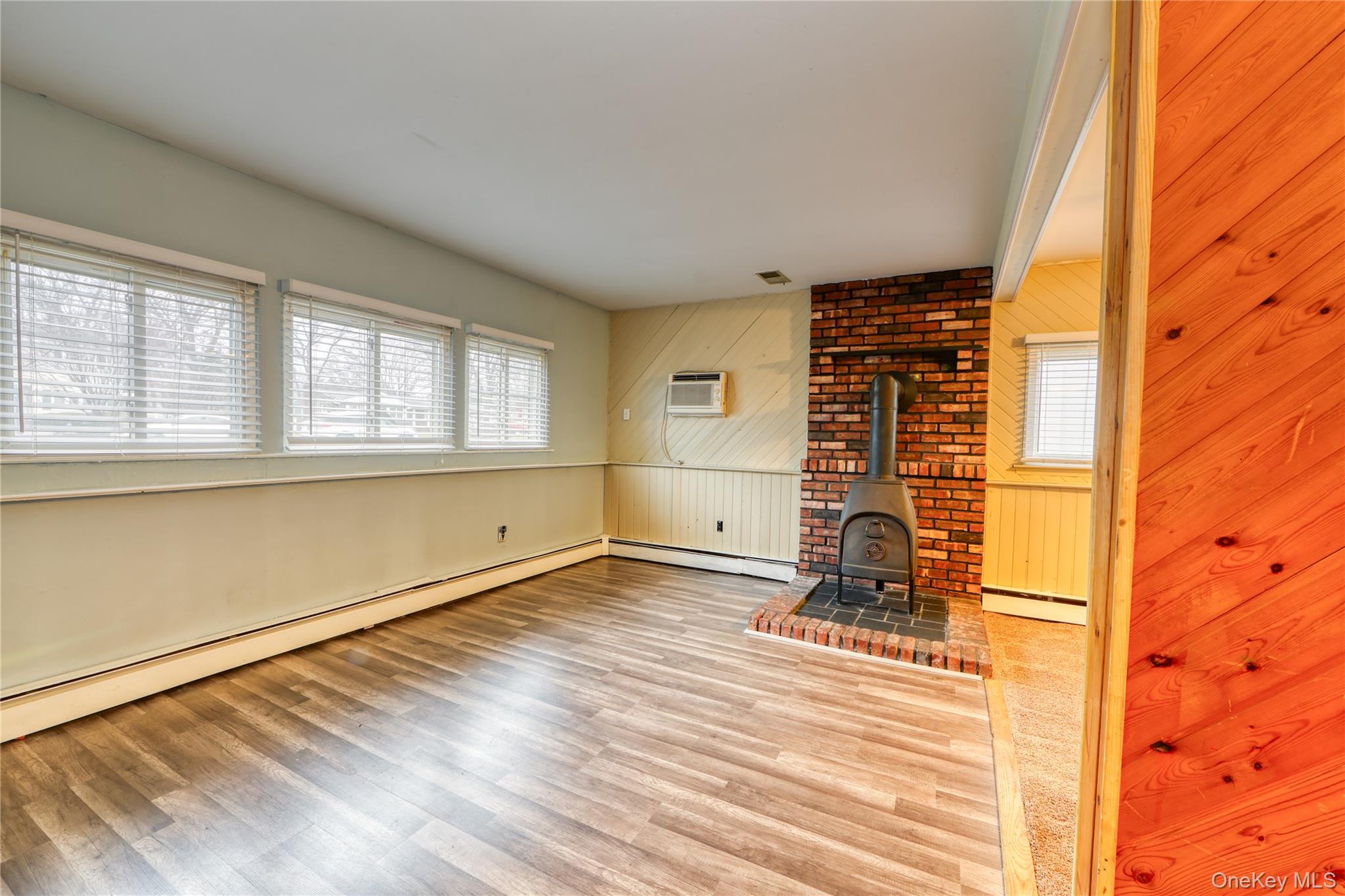 #12 photo, 386 Southport Street, Ronkonkoma , NY 11779