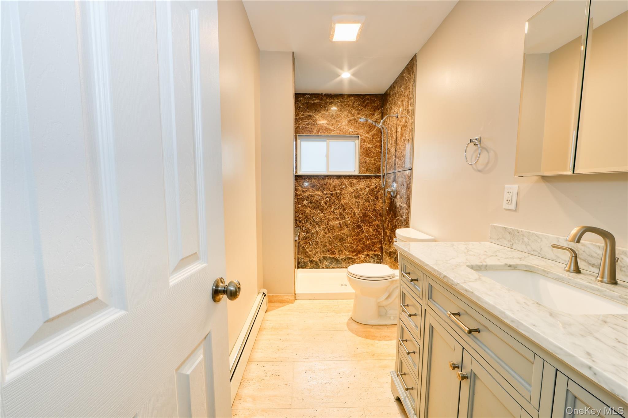 #15 photo, 386 Southport Street, Ronkonkoma , NY 11779