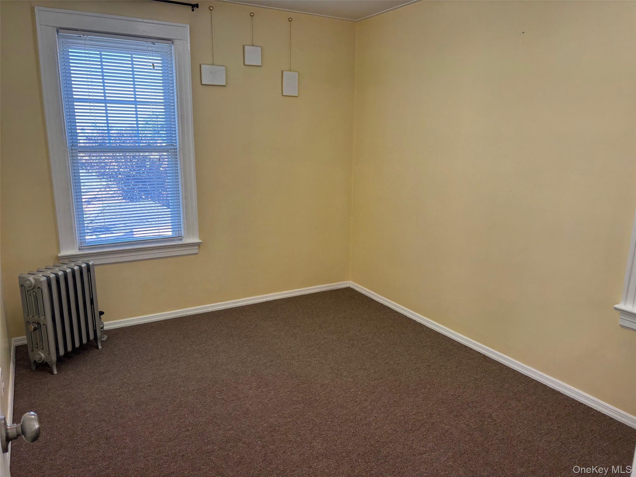 #3 photo, 612 College Place, कॉलेज पॉइंट College Point , NY 11356