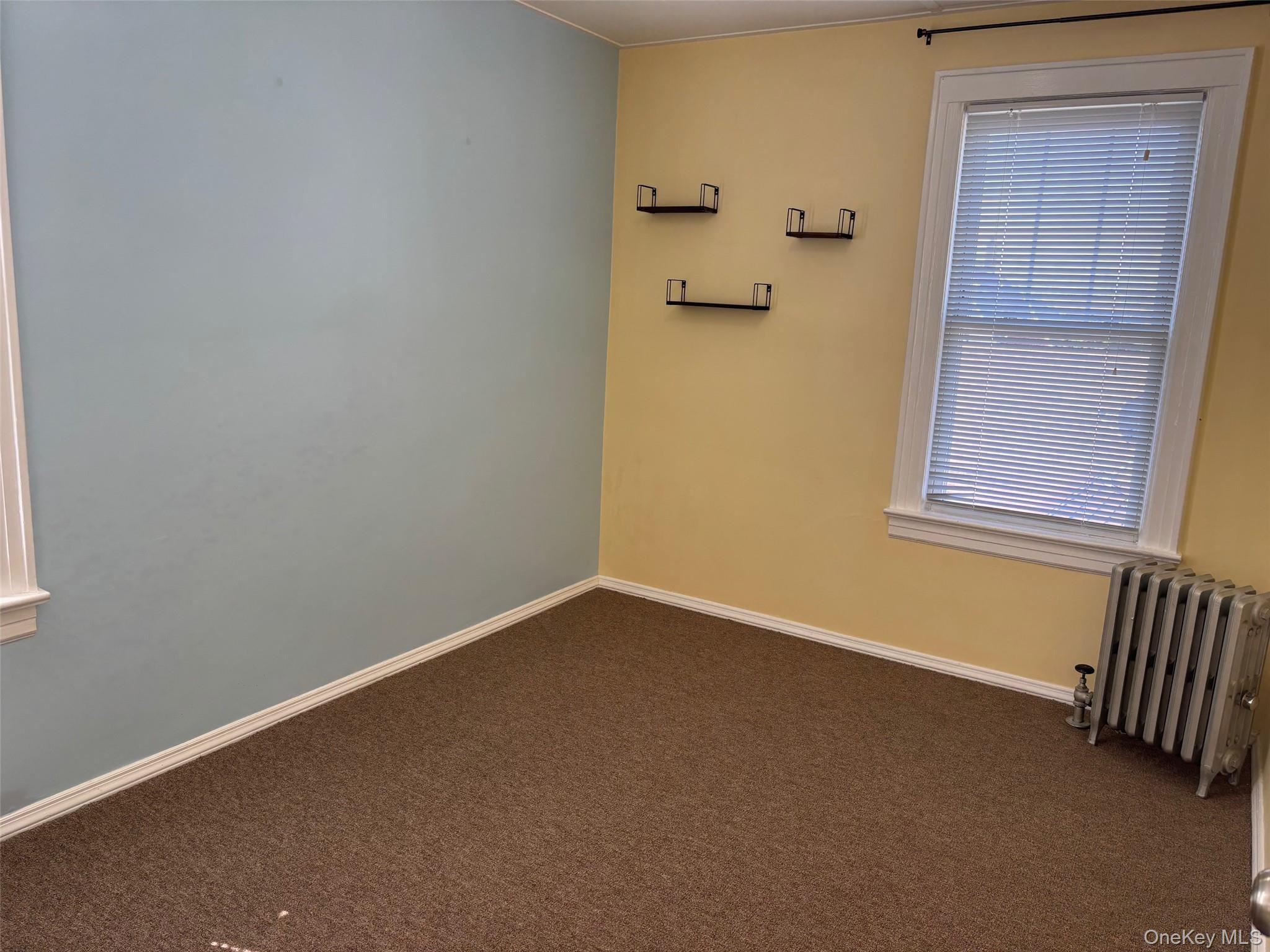 #4 photo, 612 College Place, कॉलेज पॉइंट College Point , NY 11356