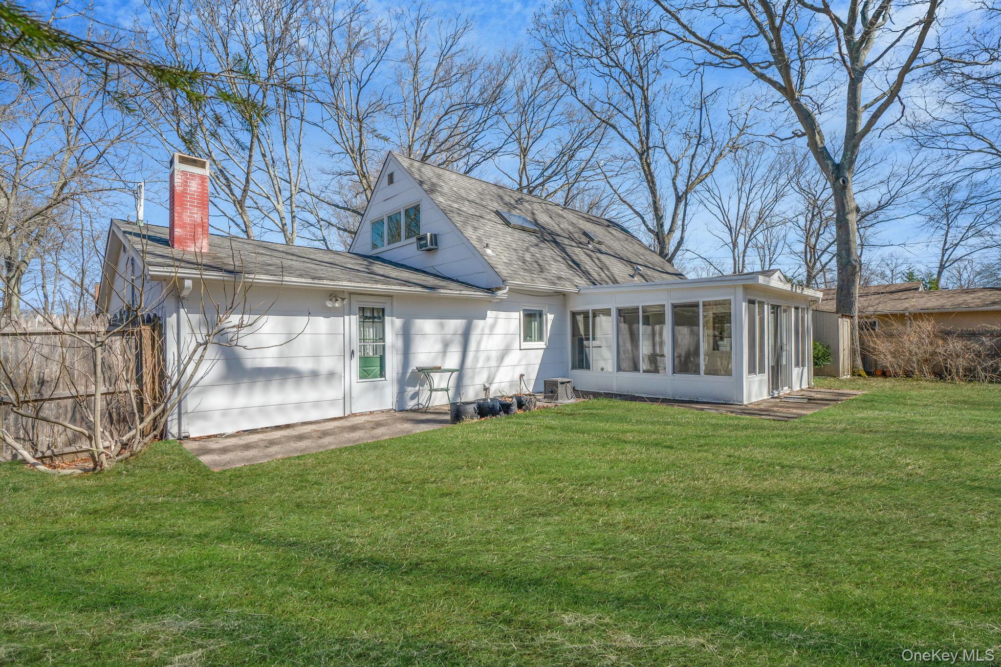 #6 photo, 22 Bucknell Lane, Stony Brook , NY 11790