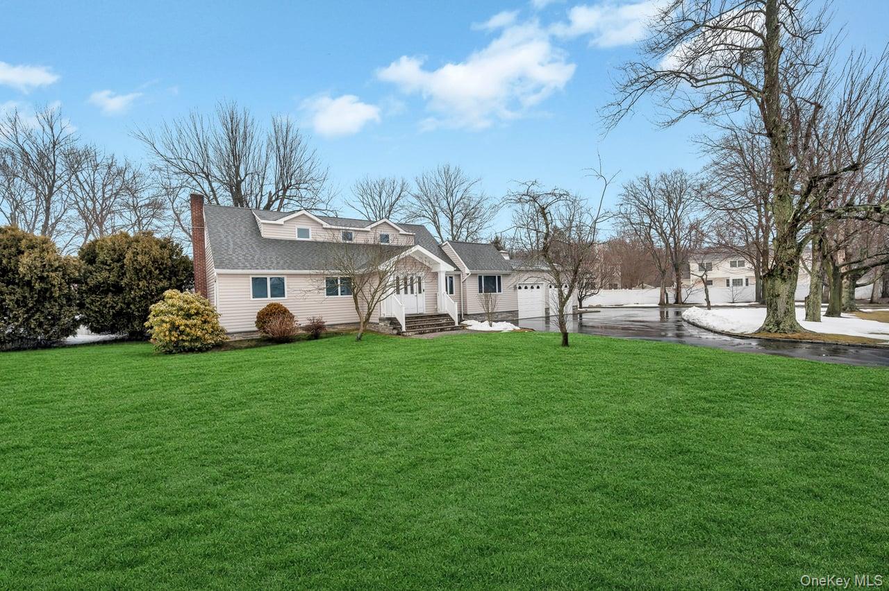 #6 photo, 105 Browns Road, Саффолк ‖ Nesconset , NY 11767