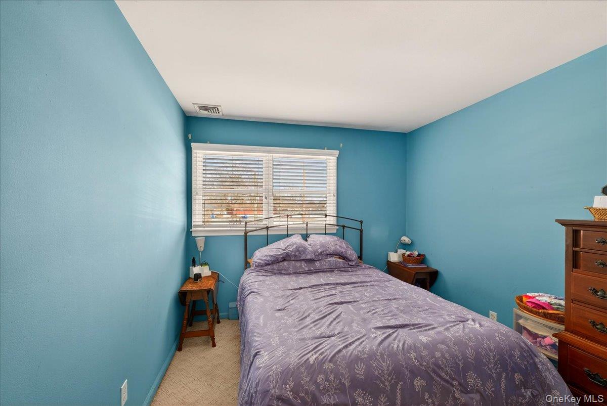 #13 photo, 52 Central Avenue, Саффолк ‖ Patchogue , NY 11772