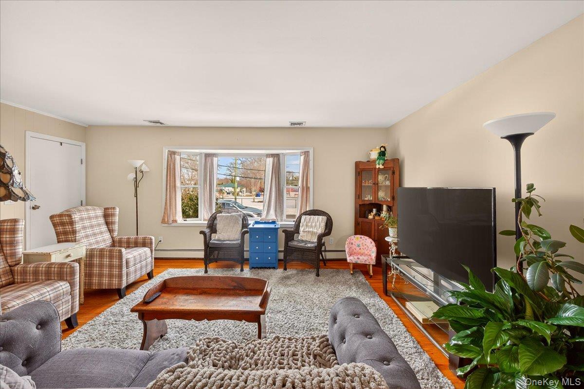 #9 photo, 52 Central Avenue, Саффолк ‖ Patchogue , NY 11772