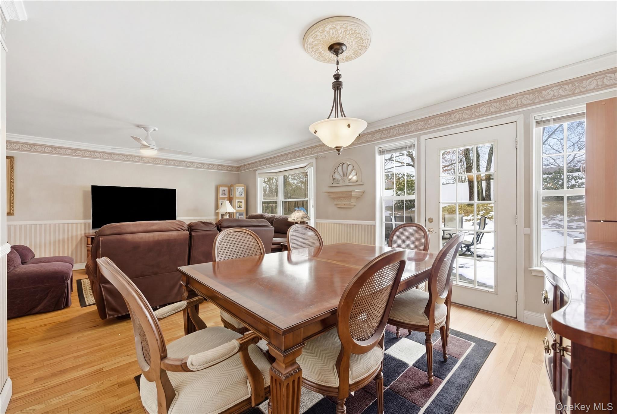 #14 photo, 8 Lucy Court, सफ़ोक काउंटी Patchogue , NY 11772