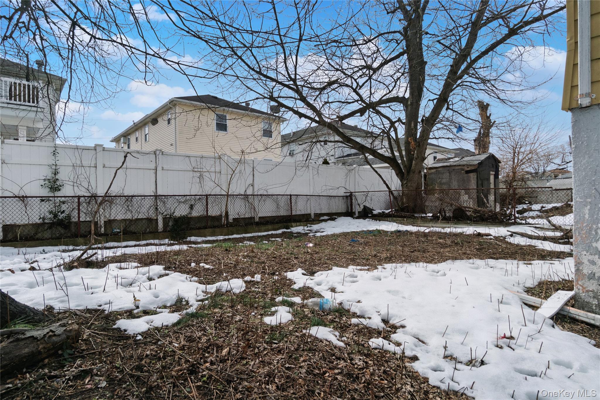 #11 photo, 6529 Bayfield Avenue, קווינס Arverne , NY 11692