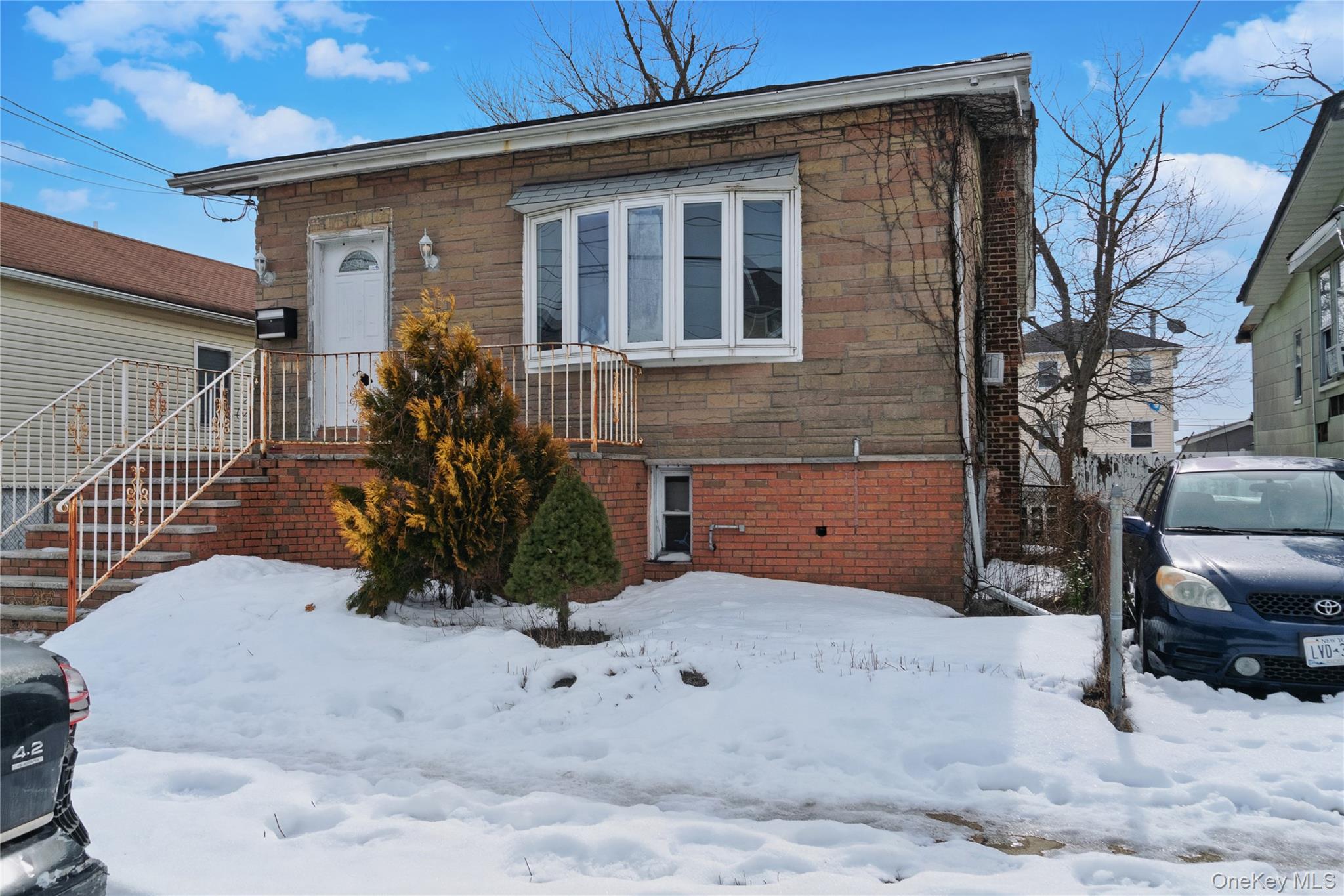 #2 photo, 6529 Bayfield Avenue, קווינס Arverne , NY 11692