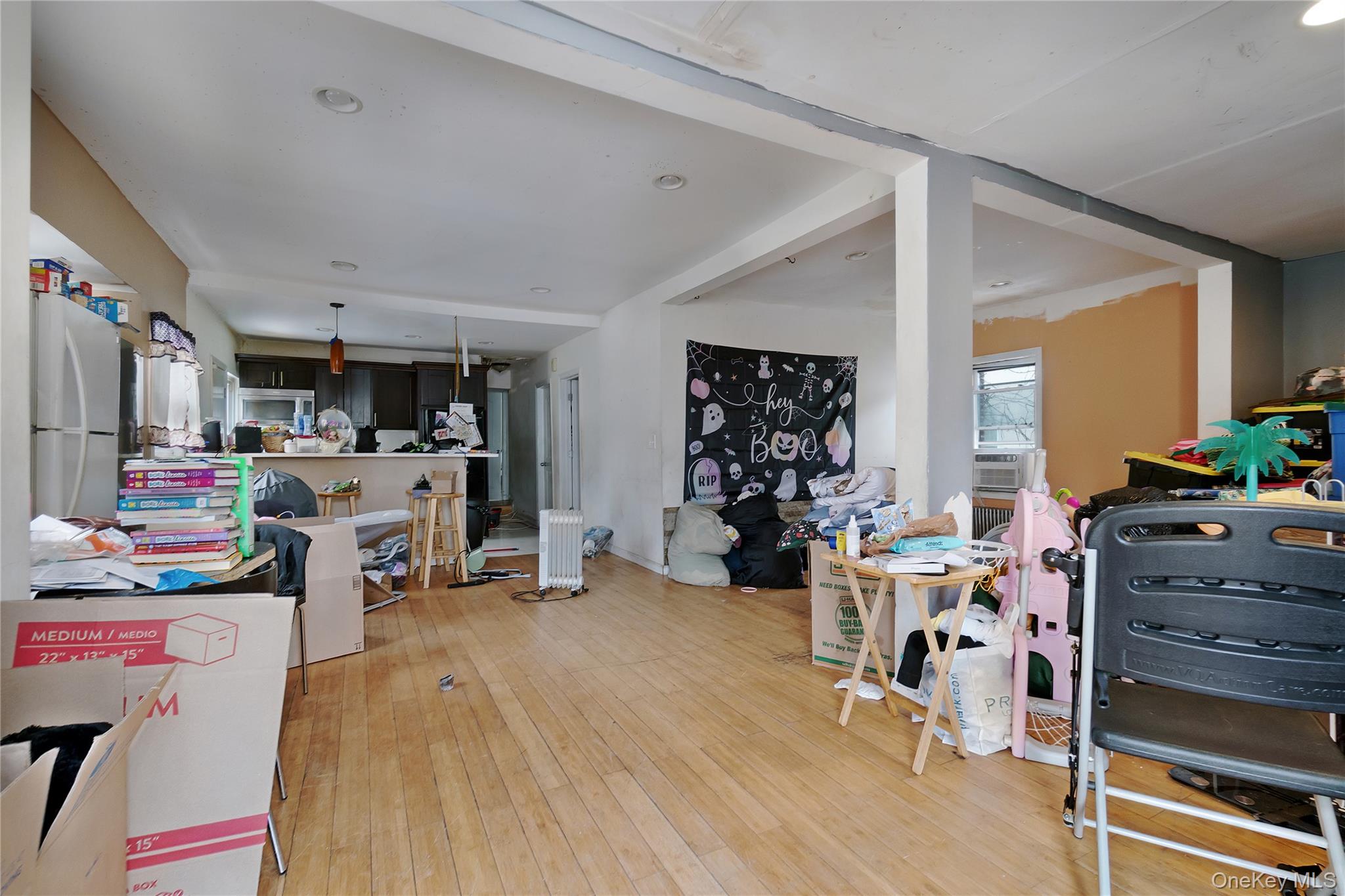 #4 photo, 6529 Bayfield Avenue, קווינס Arverne , NY 11692