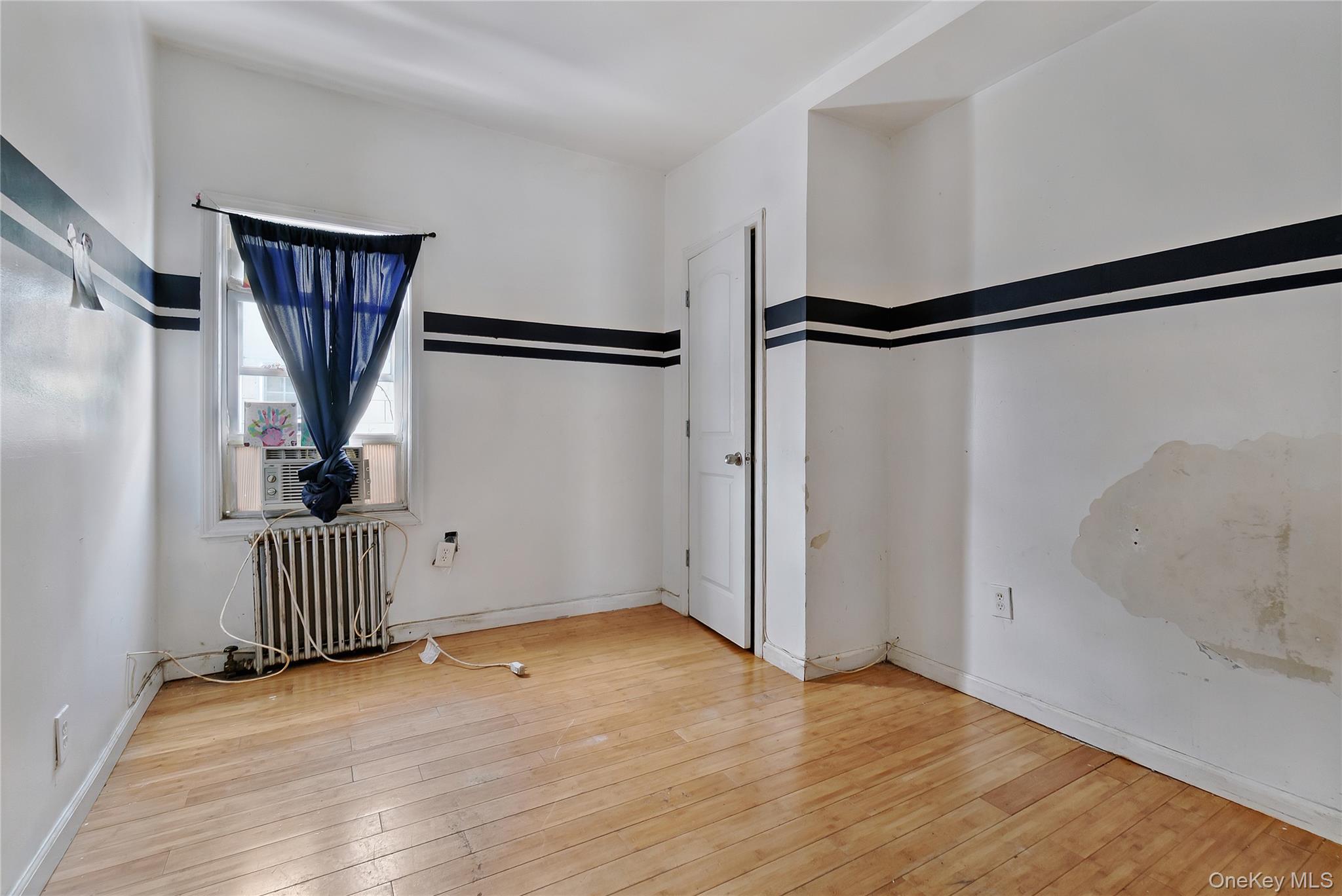 #6 photo, 6529 Bayfield Avenue, קווינס Arverne , NY 11692