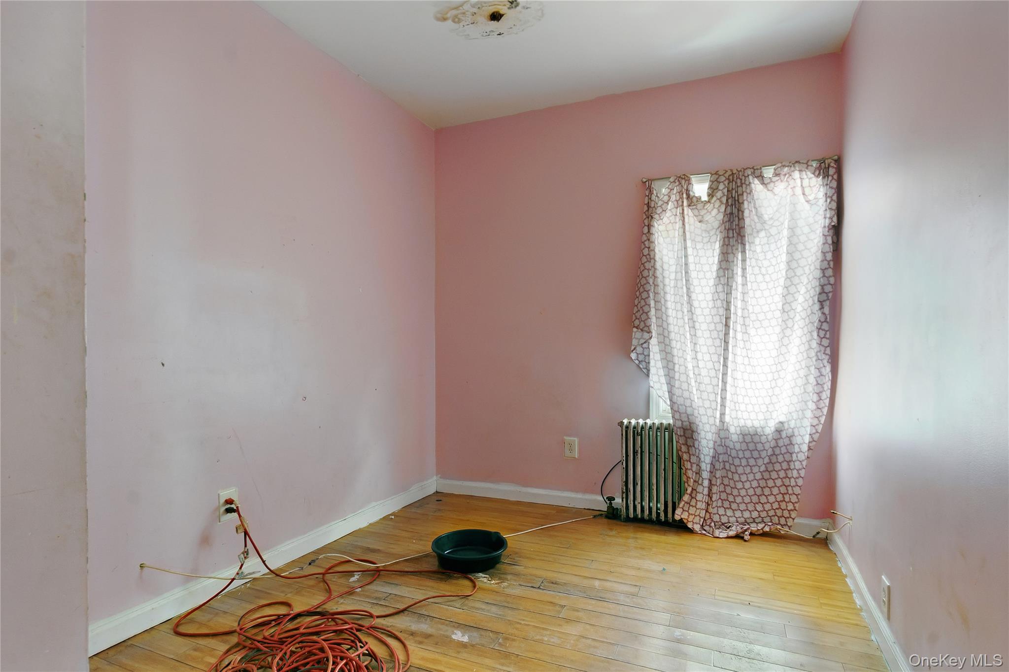 #7 photo, 6529 Bayfield Avenue, קווינס Arverne , NY 11692