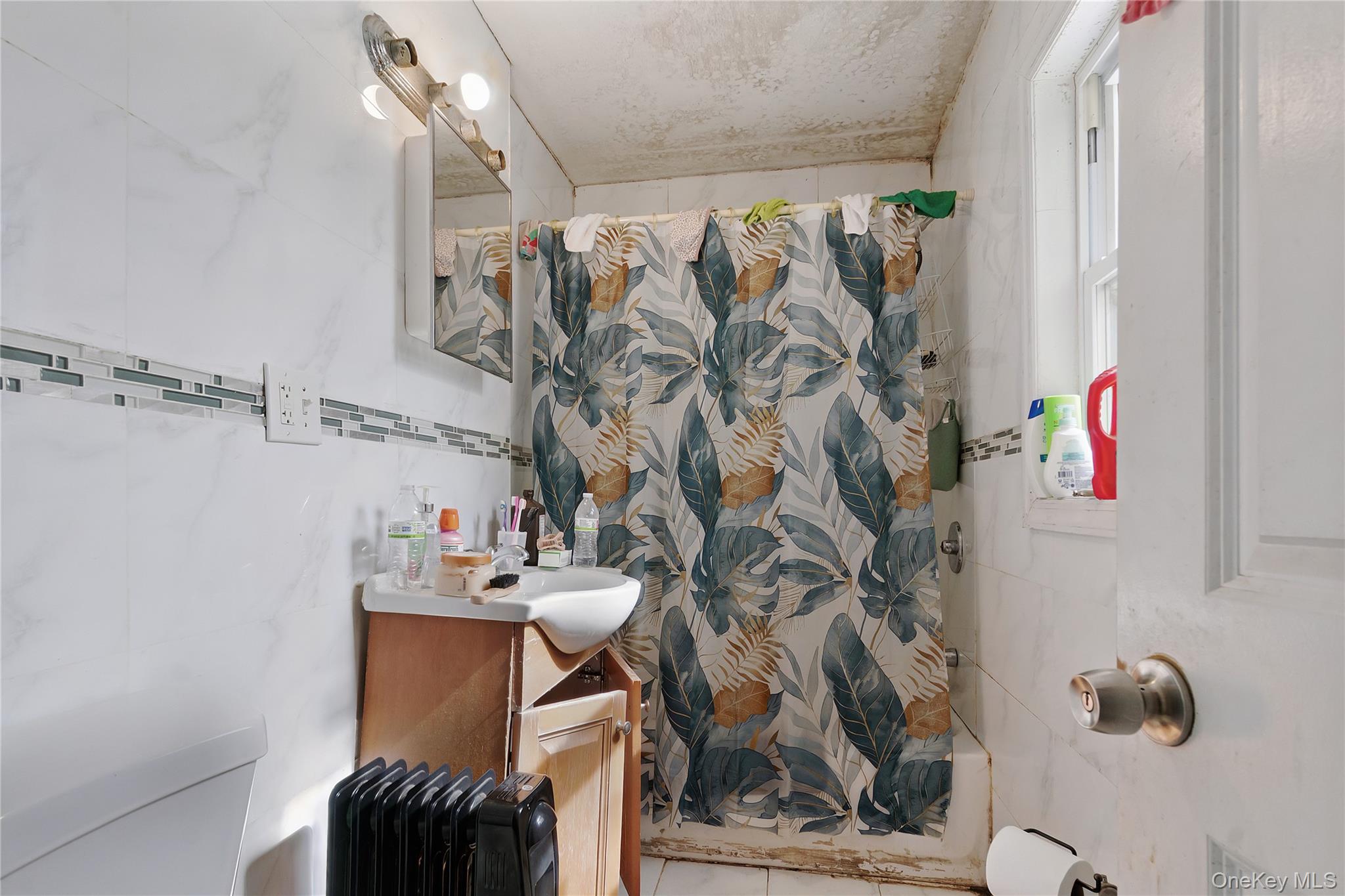 #8 photo, 6529 Bayfield Avenue, קווינס Arverne , NY 11692