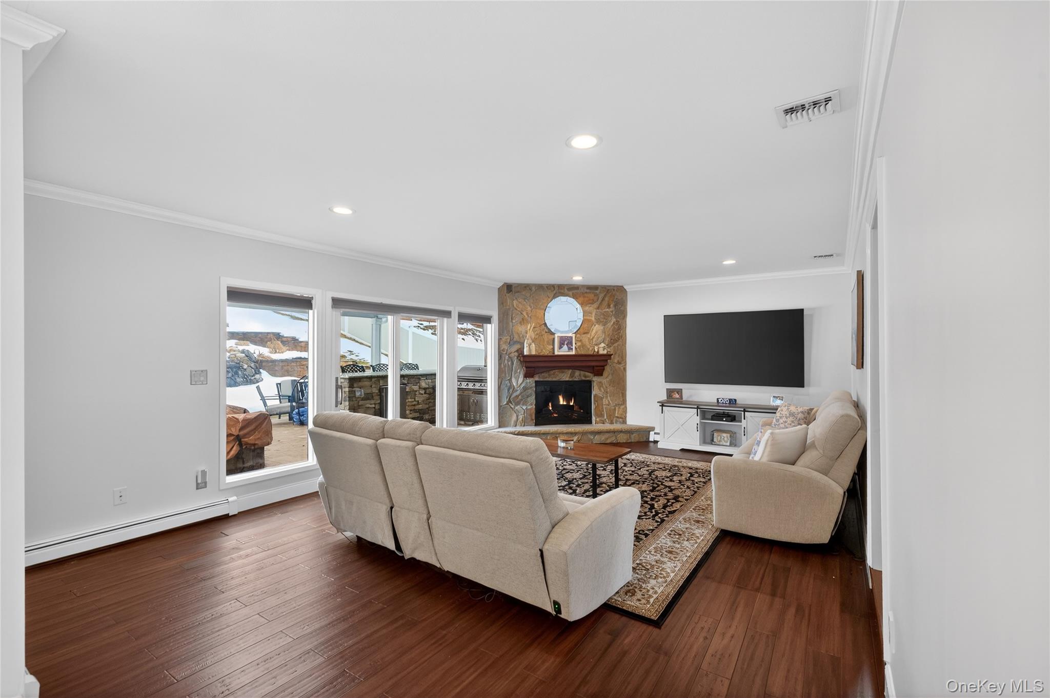 #15 photo, 53 Timber Ridge Drive, Commack , NY 11725